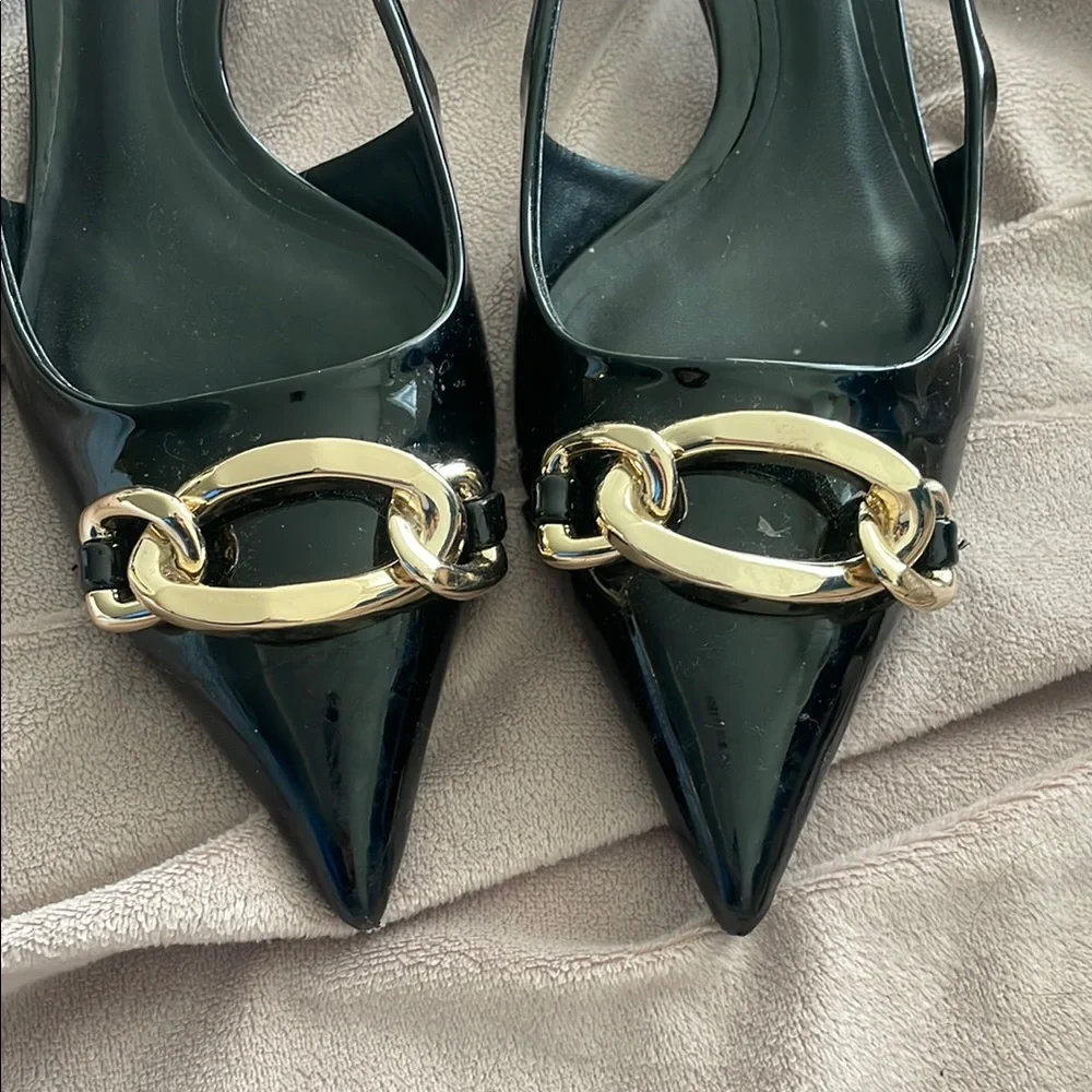 Zara Black Patent Slingback Heels with Gold Chain Accent - Picture 4 of 8